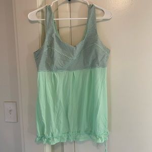 Lululemon tank